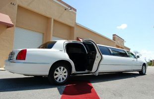 Alton-Lincoln-Limos-Rental