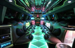 Hummer-Limo-Near-Belleville