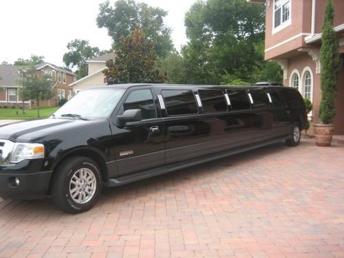 St Louis 15 Passenger Limo