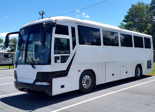 St Louis 36 Passenger Shuttle Bus